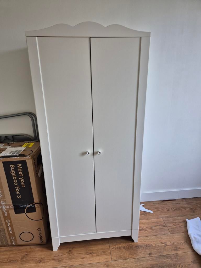 Witte kledingkast voor babykamer, Kinderen en Baby's, Kinderkamer | Commodes en Kasten, Ophalen, Kast, 105 cm of meer, Zo goed als nieuw