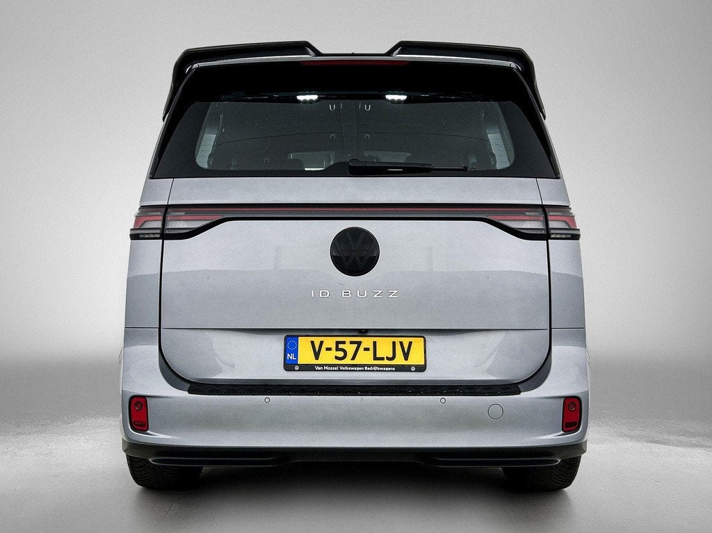 Volkswagen ID. Buzz Cargo Bulli edition 79 kWh 4MOTION 340PK, Auto's, Bestelauto's, Automaat, 12 maanden, Stof, Volkswagen