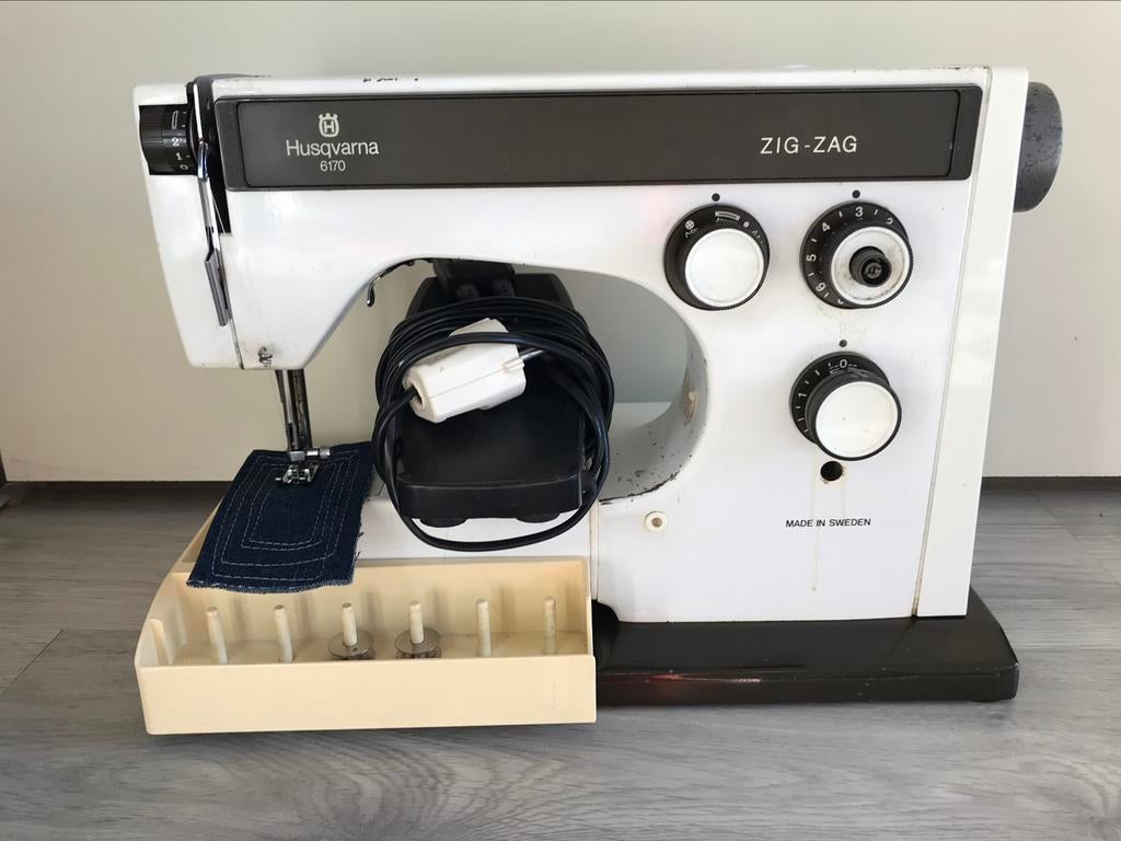 Naaimachine, Hobby en Vrije tijd, Ophalen, Gebruikt, Naaimachine, Overige merken