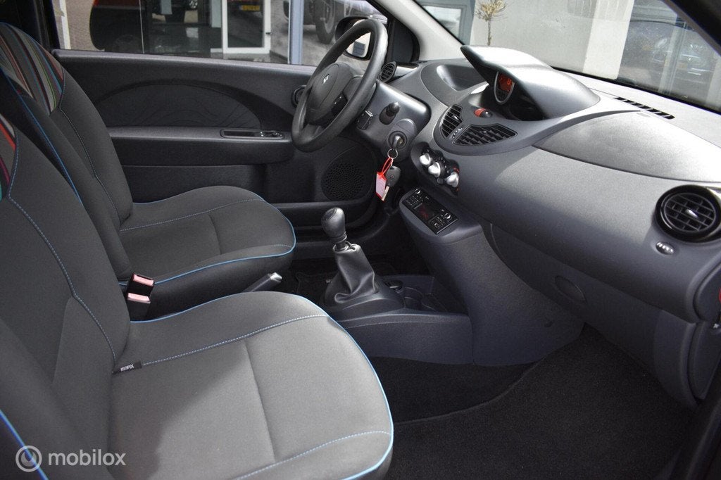 Renault Twingo 1.2 16V Authentique 2013|Airco|Cruise!, Auto's, Renault, Voorwielaandrijving, 4 stoelen, Zwart, Origineel Nederlands