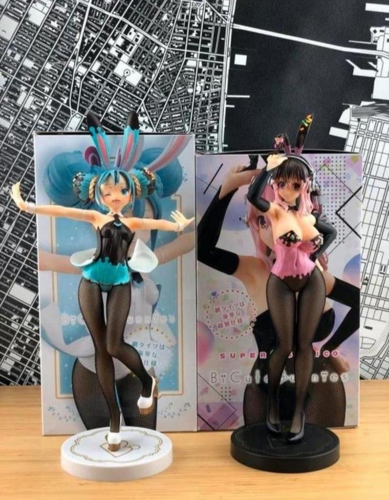 Hatsune Miku & Super Sonico Bunny Girl Figure Custom Paint, Ophalen of Verzenden, Gebruikt