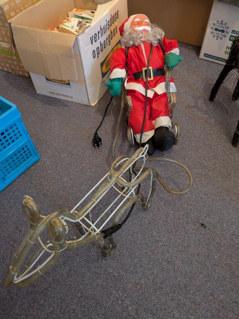 Vintage Kerstman op Slee met Verlicht Rendier (Lichtslang), Diversen, Ophalen, Gebruikt