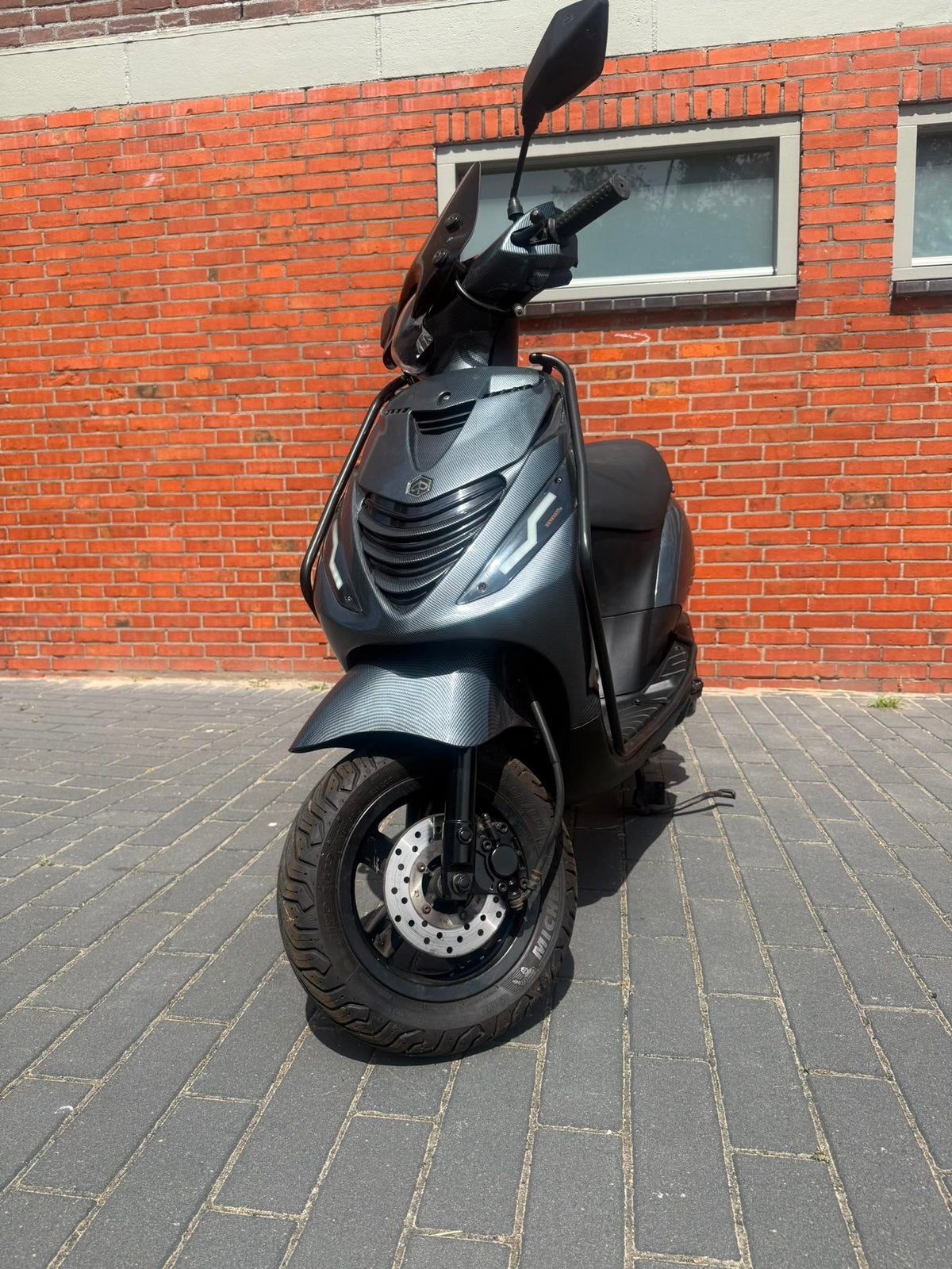 Piaggio zip brom full option, Fietsen en Brommers, Scooters | Piaggio, Zo goed als nieuw, Zip, Benzine, Ophalen