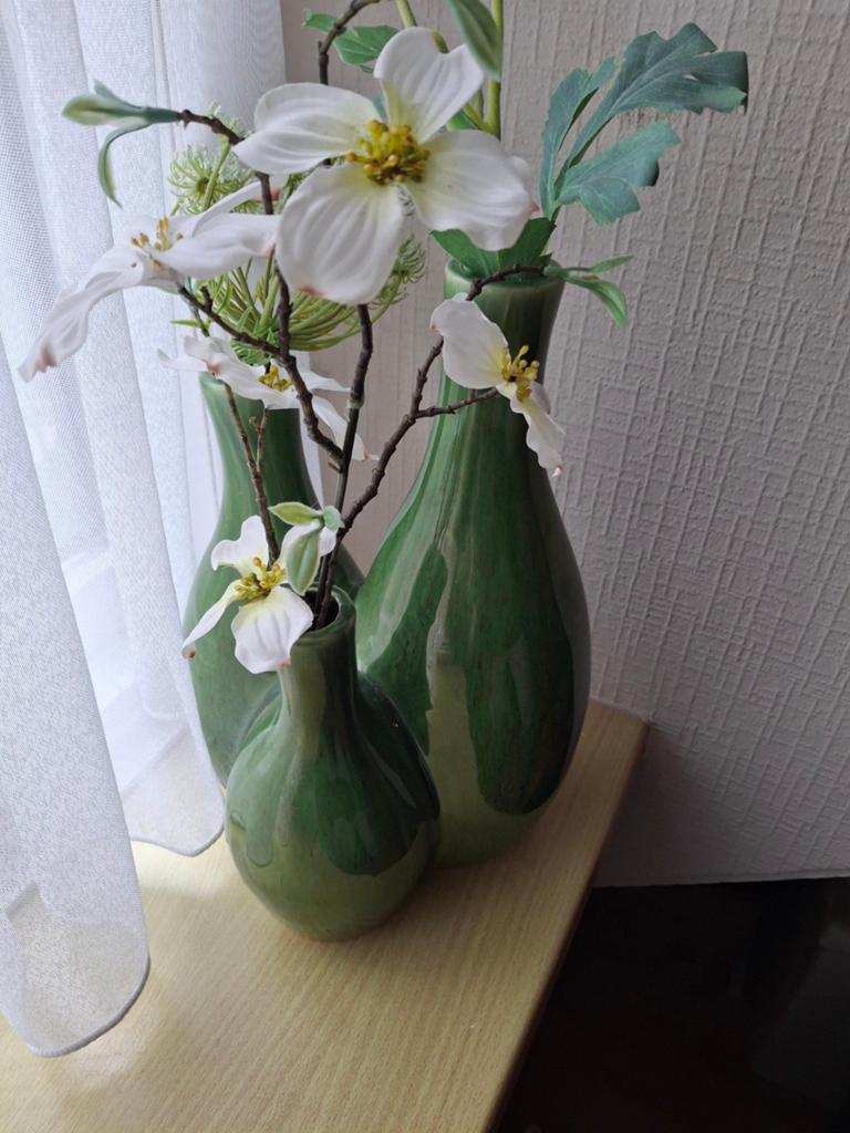 Vaas inclusief bloemen, Ophalen, Zo goed als nieuw, Groen, Minder dan 50 cm
