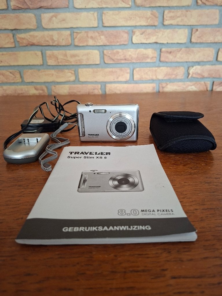 Camera Traveler, digi, SD-kaart, Traveler hoesje & oplader, Gebruikt, 8 Megapixel, Ophalen of Verzenden, Overige Merken