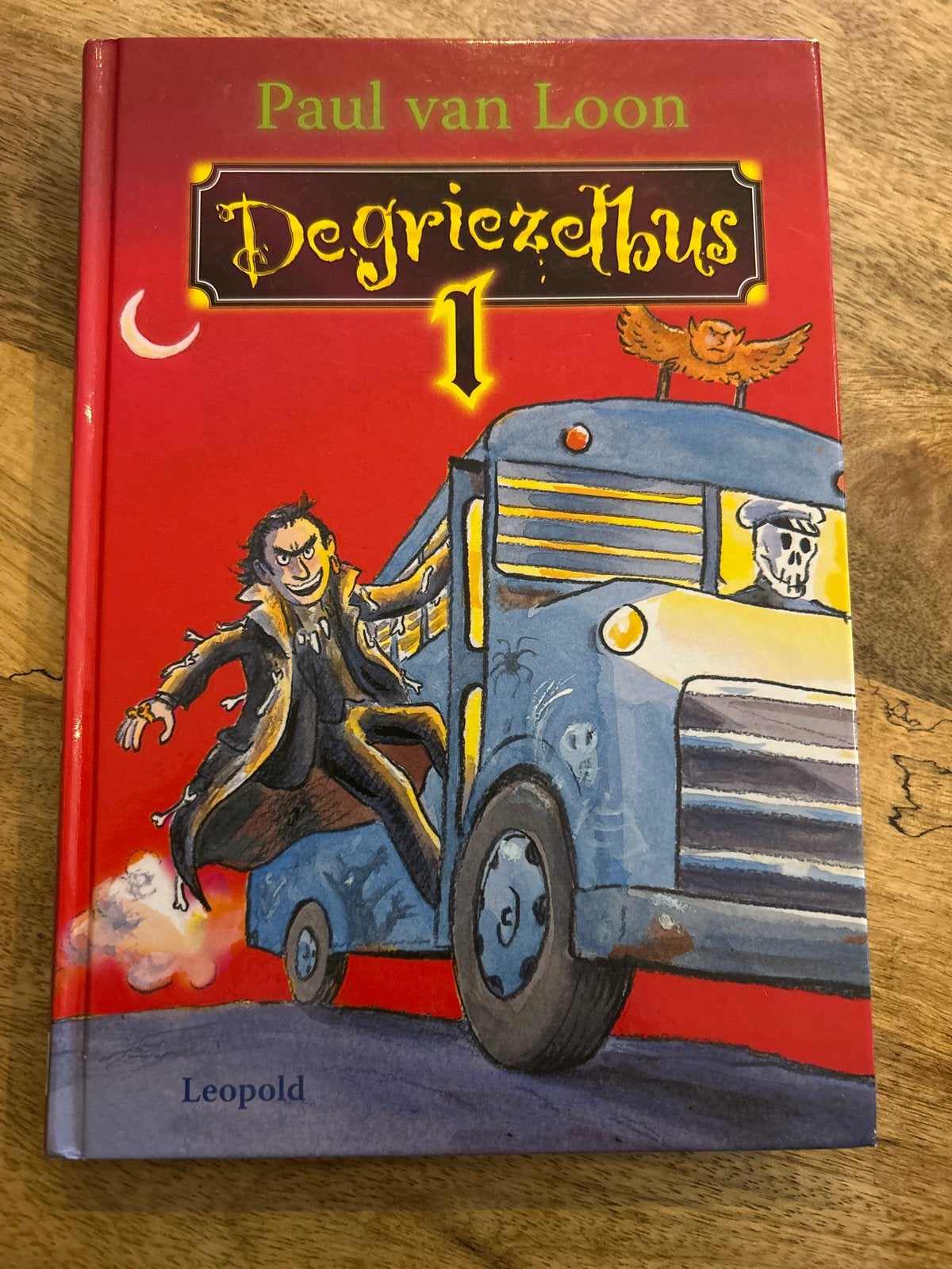De Griezelbus 1 - Paul van Loon, Boeken, Ophalen of Verzenden, Zo goed als nieuw, Fictie algemeen