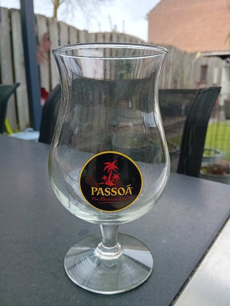 prachtig PASSOA glas op voet / jaren 80-90 / retro, Verzamelen, Glas en Borrelglaasjes, Ophalen of Verzenden, Nieuw, Overige typen