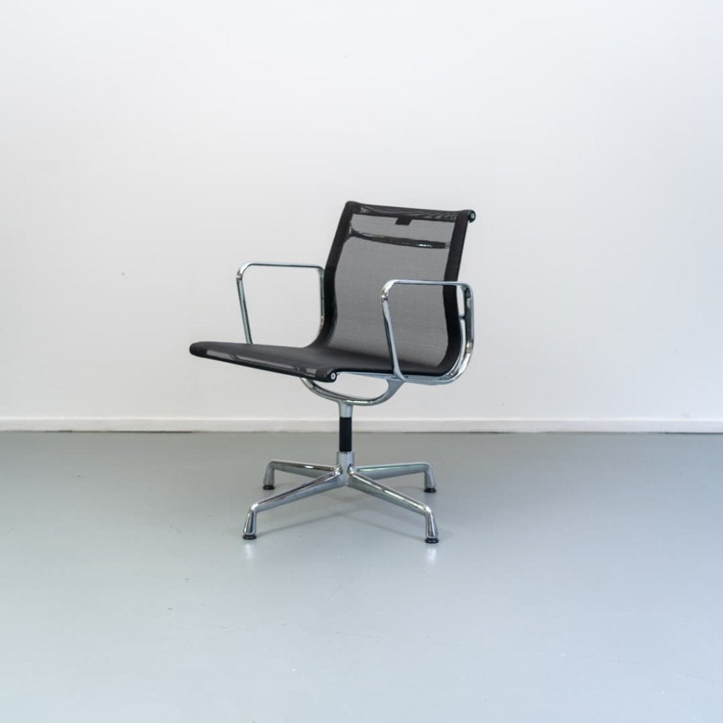 Vitra Eames EA 108 Stoel Zwart Netweave - Aluminium, Niet ingevuld, Zo goed als nieuw, Niet ingevuld, Niet ingevuld