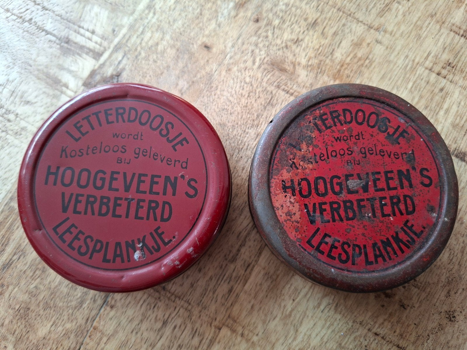 Vintage Hoogeveen's Verbeterd Leesplankje Letterdoosjes, Verzamelen, Blikken, Ophalen of Verzenden, Gebruikt, Overige, Overige merken