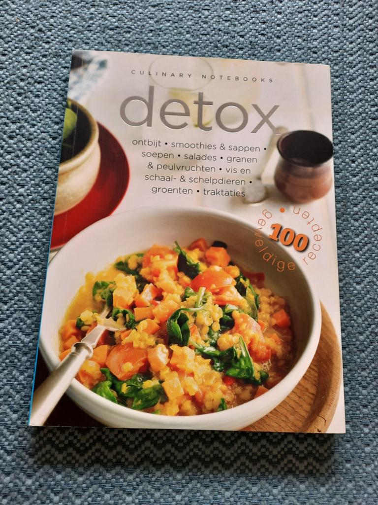 Detox kookboek - Gezonde recepten voor ontbijt, lunch, diner, Boeken, Ophalen of Verzenden, Gelezen, Hoofdgerechten, Gezond koken