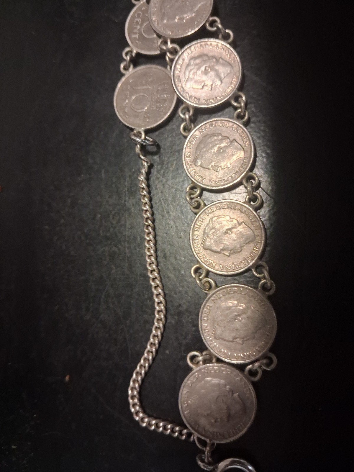 Unieke armband van 10 cent munten uit 1948, Ophalen of Verzenden, Gebruikt, Zilver, Staal