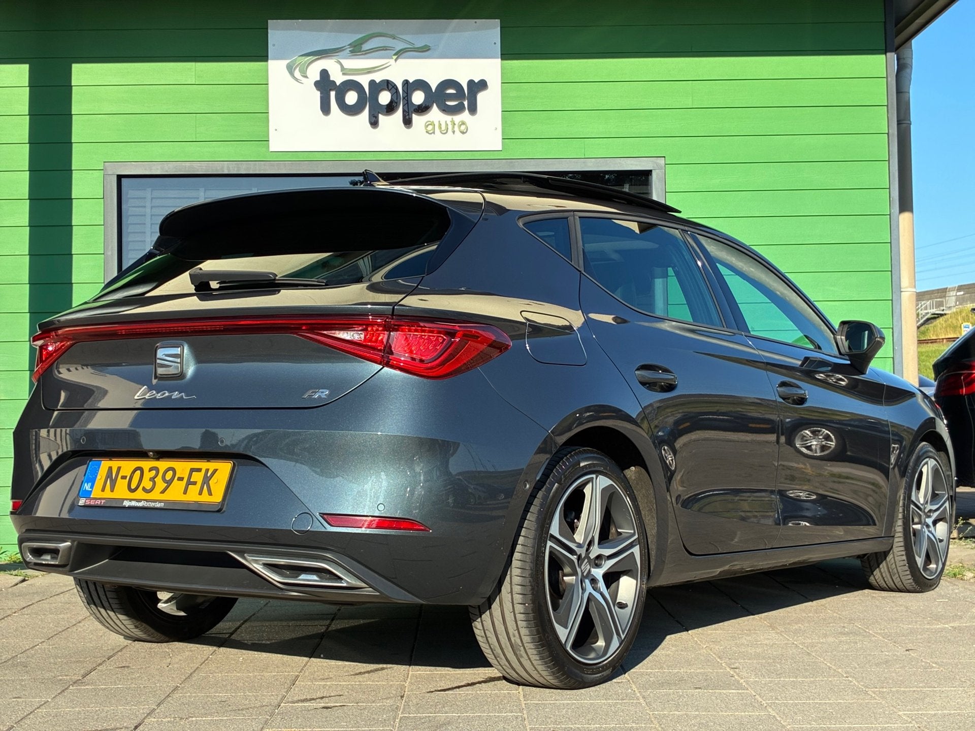 Seat Leon 1.5 eTSI FR Business|2e Eigenaar|Automaat|Panorama, Auto's, Seat, 1272 kg, 4 cilinders, 150 pk, Leon