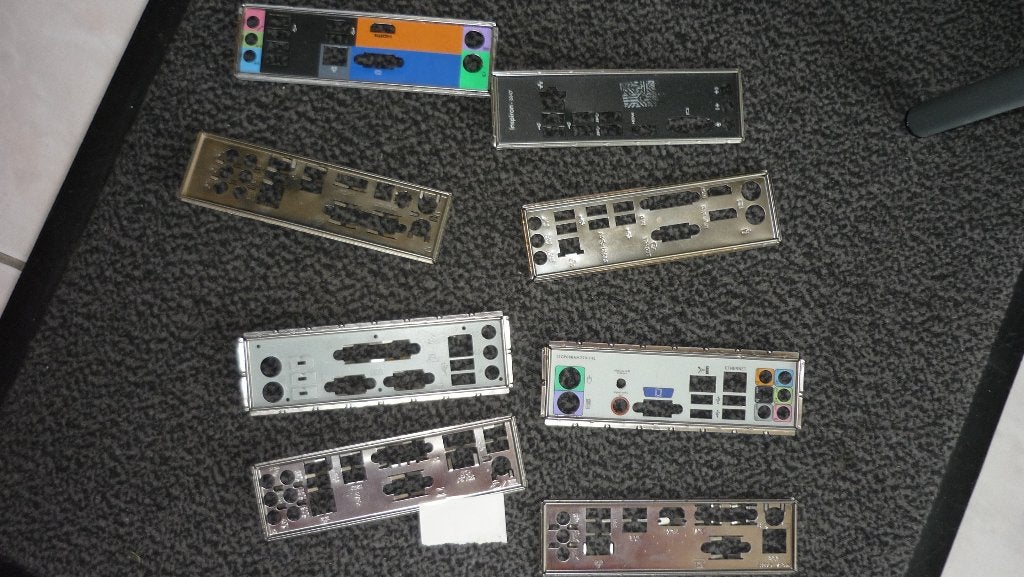 8x backplates, Computers en Software, Moederborden, Ophalen of Verzenden
