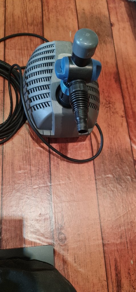 Vijver pomp oase 5500, Ophalen, Gebruikt