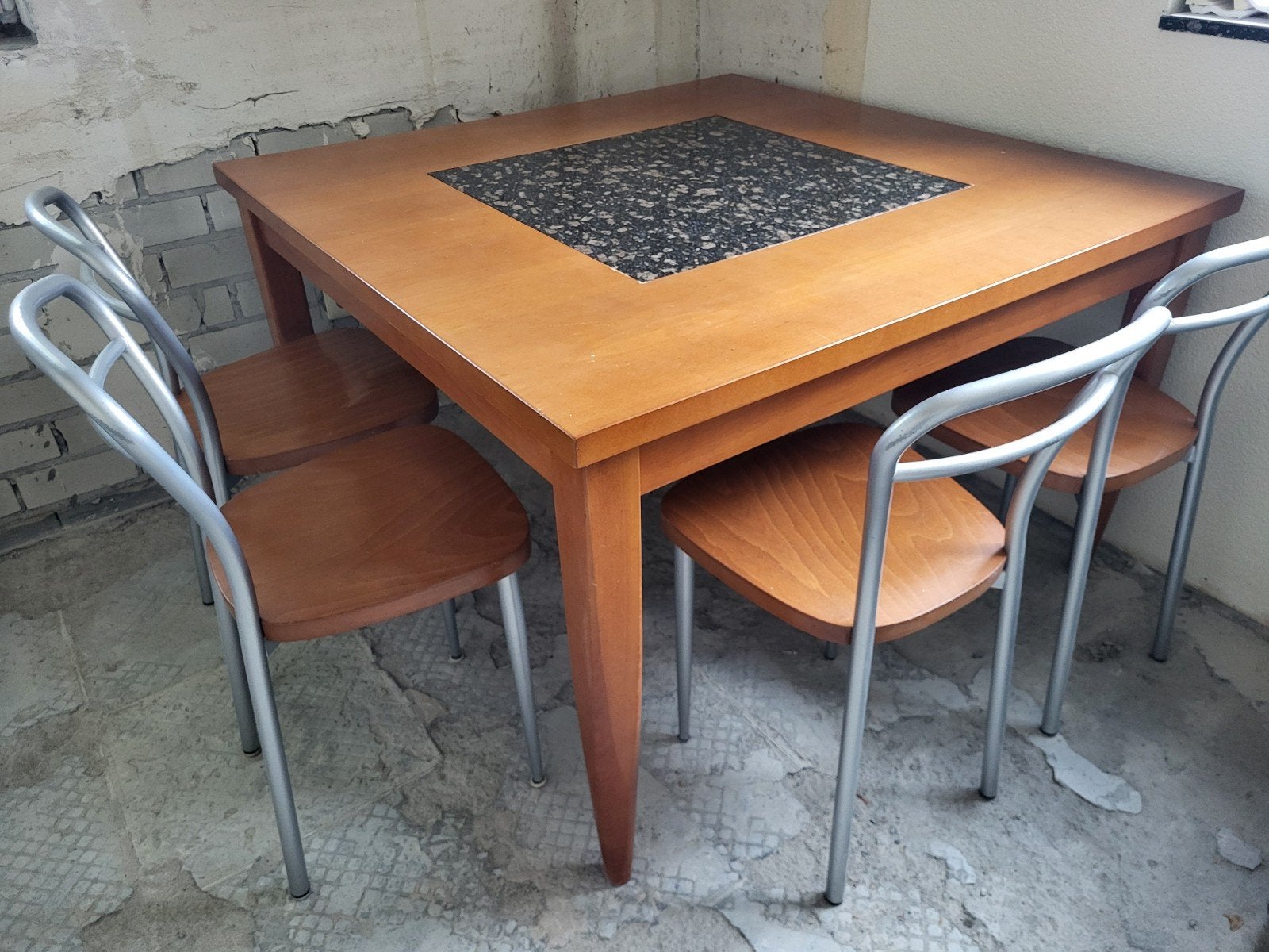 Eettafel met granieten blad en 4 stoelen - 120x120 cm, Ophalen
