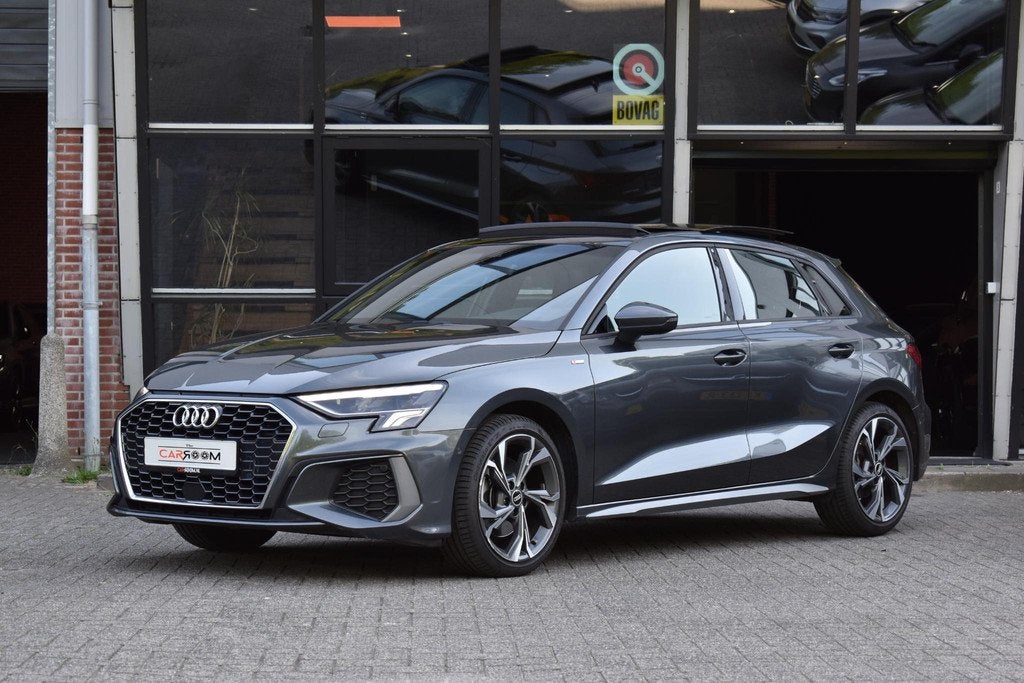 Audi A3 Sportback 35 TFSI 3X S-line Pano Keyless Camera Lane, 4 cilinders, Leder en Stof, Bedrijf, Hatchback