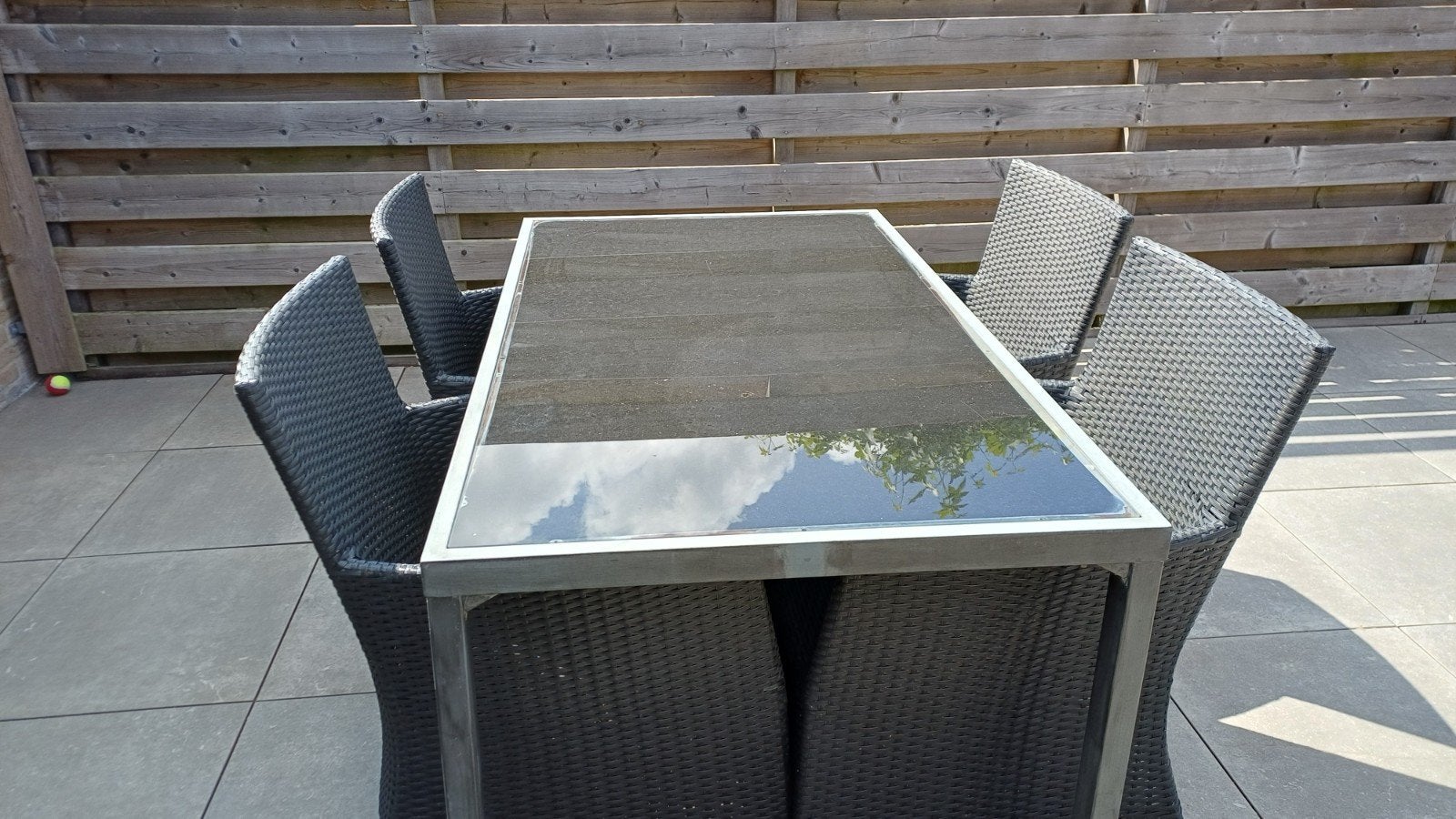 Wicker tuinset met tafel en stoelen, kussens en opbergbox., Tuin en Terras, Ophalen
