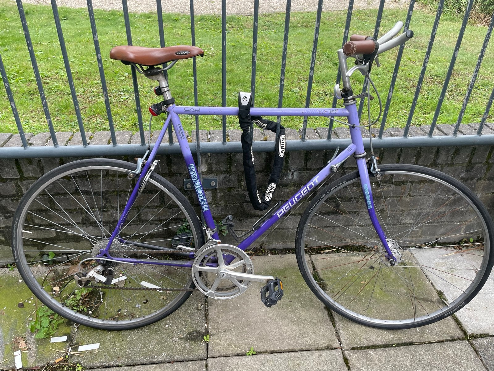 Peugeot racefiets - paars/blauw - 28 inch, Fietsen en Brommers, Gebruikt, Velgrem, 53 tot 57 cm, Ophalen