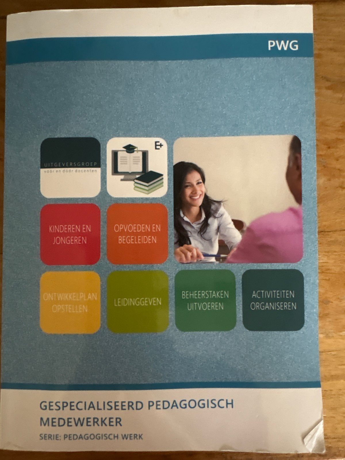 Gespecialiseerd Pedagogisch Medewerker PWG, Ophalen of Verzenden, Gamma, Gelezen, MBO