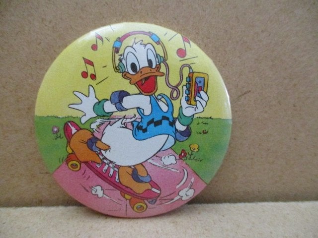 adv10269 donald button, Ophalen, Donald Duck, Gebruikt, Overige typen