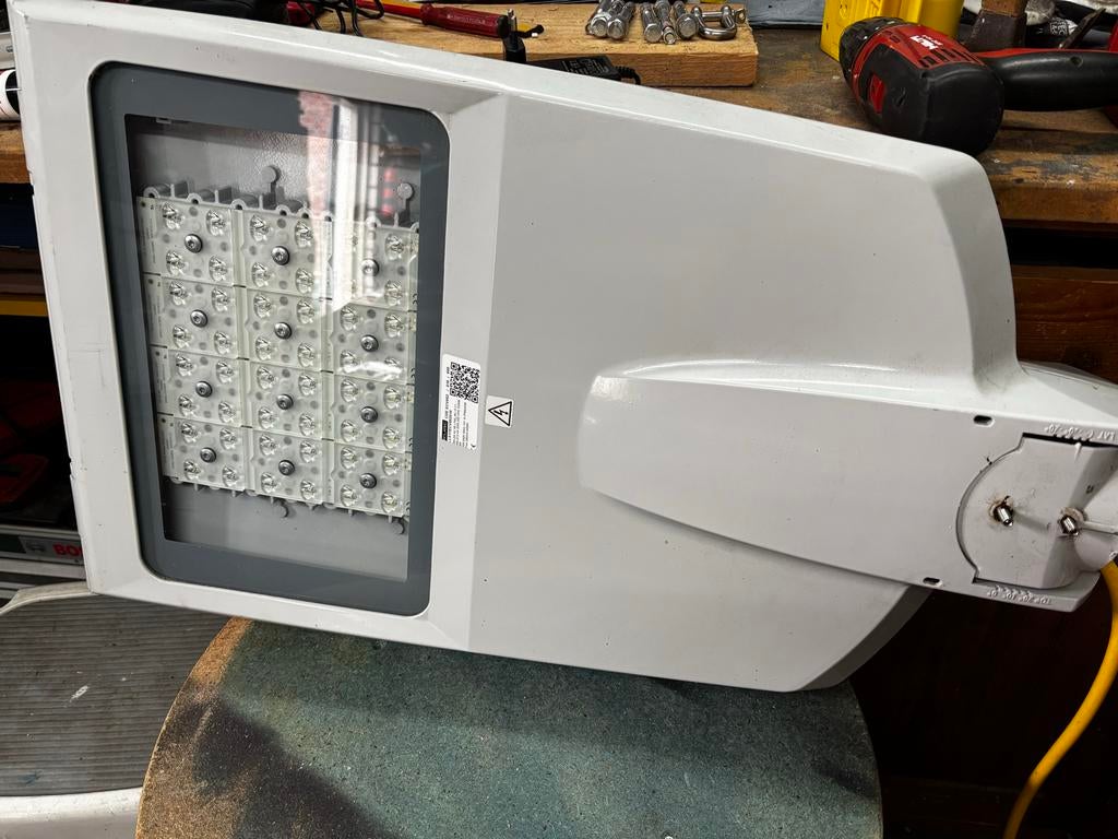 Professionele LED Straatverlichting - Hoge Wattage, Ophalen, Gebruikt, 50 tot 200 watt, Lamp met armatuur
