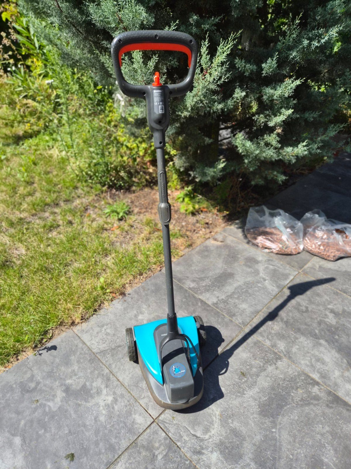 Gardena HandyMower 22/18V P4A Accu-grasmaaier, Cirkelmaaier, Gebruikt, Minder dan 30 cm, Accu-grasmaaier