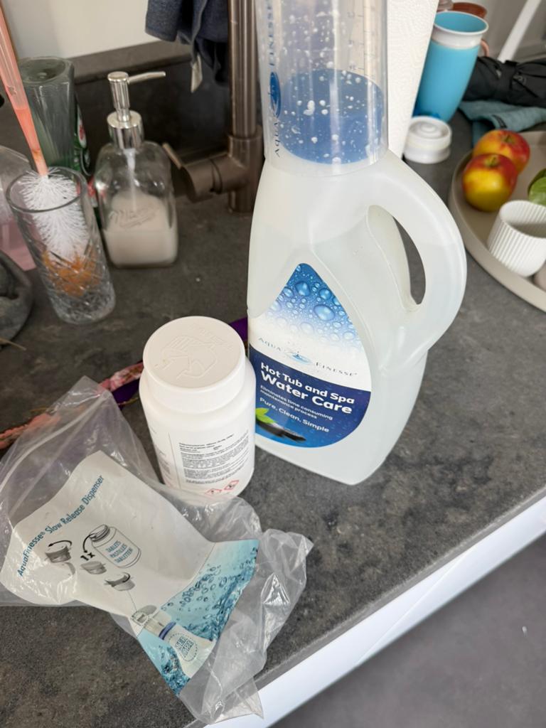 Aquafinesse 2L en chloor tabletten, Ophalen of Verzenden, Nieuw