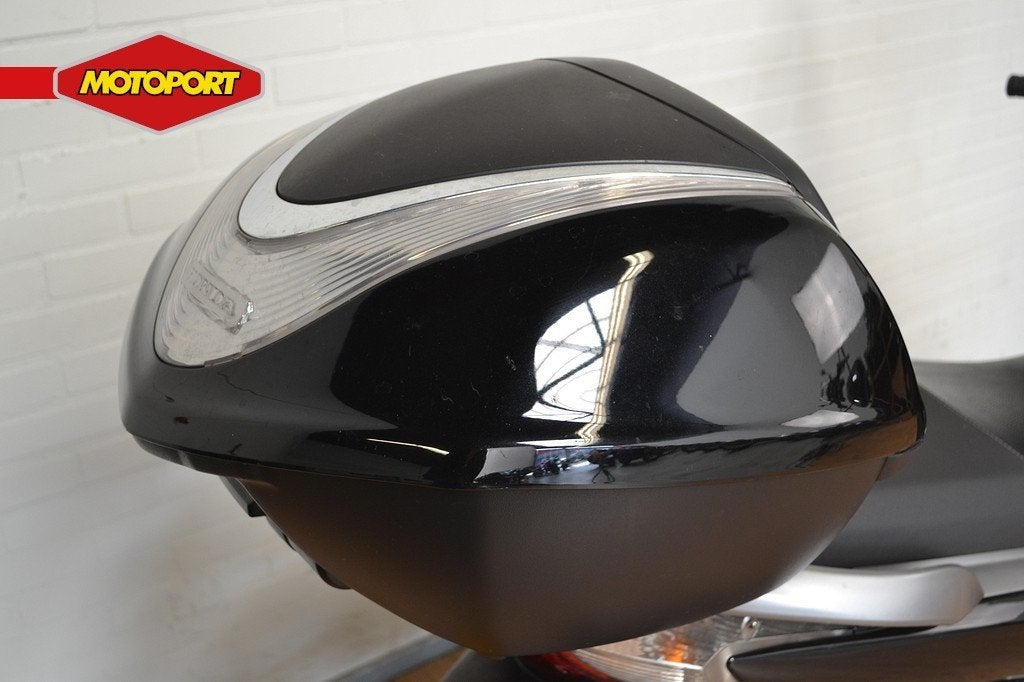 Honda SH 125 i (bj 2011), Honda Motor Europe, Bedrijf, 125 cc, 11 kW of minder