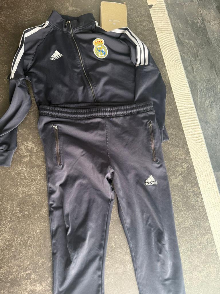 Voetbalpakken maat 140 t/m 167 (Adidas, Real Madrid, Duitsla, Ophalen of Verzenden, Gebruikt, Jongen of Meisje