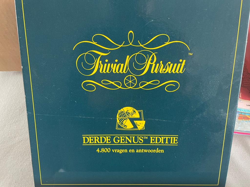 Trivial pursuit gezelschapspel., Ophalen, Zo goed als nieuw