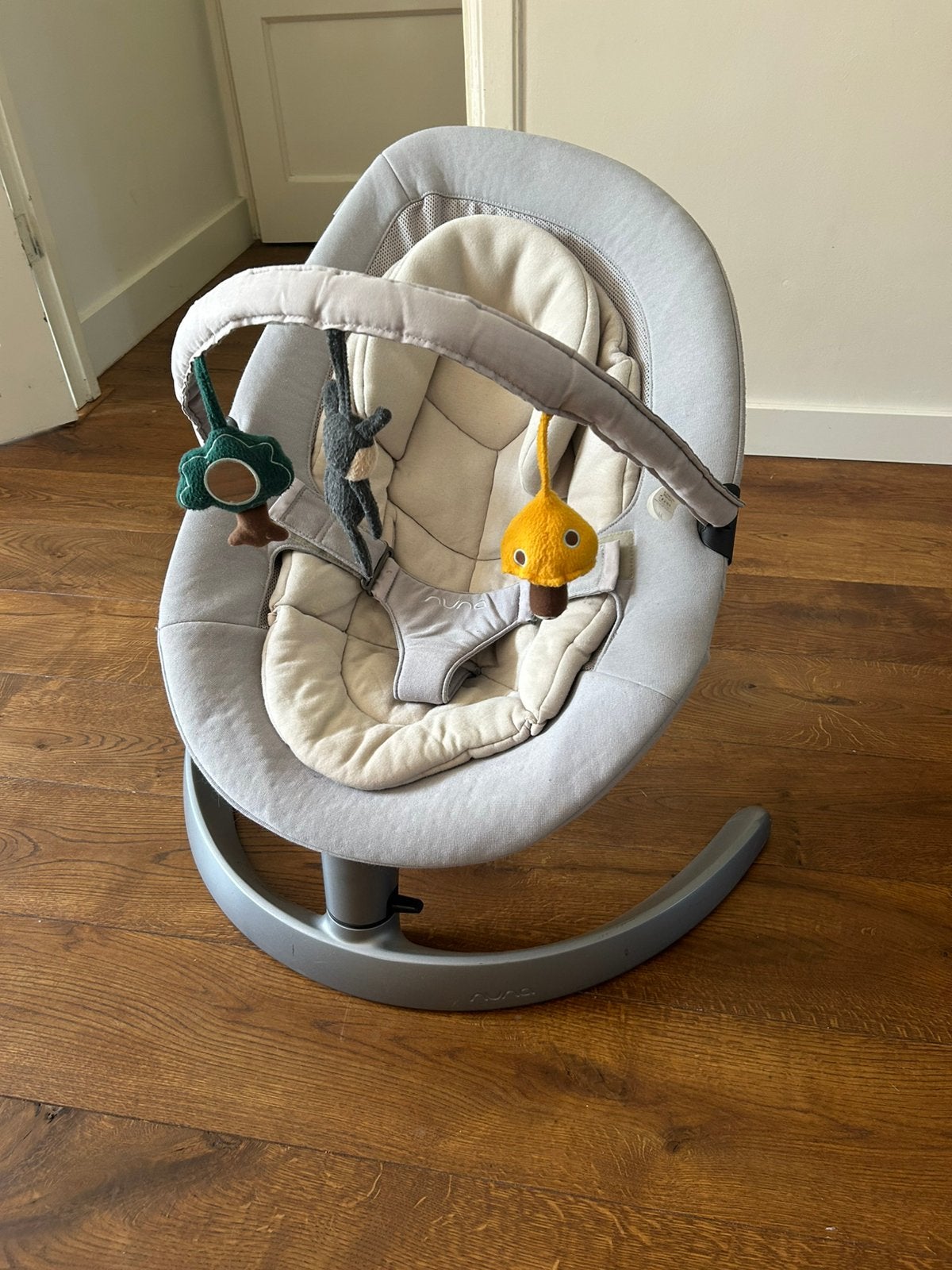 Nuna leaf wipstoel / kinder stoel, Kinderen en Baby's, Wipstoeltjes, Ophalen, Zo goed als nieuw
