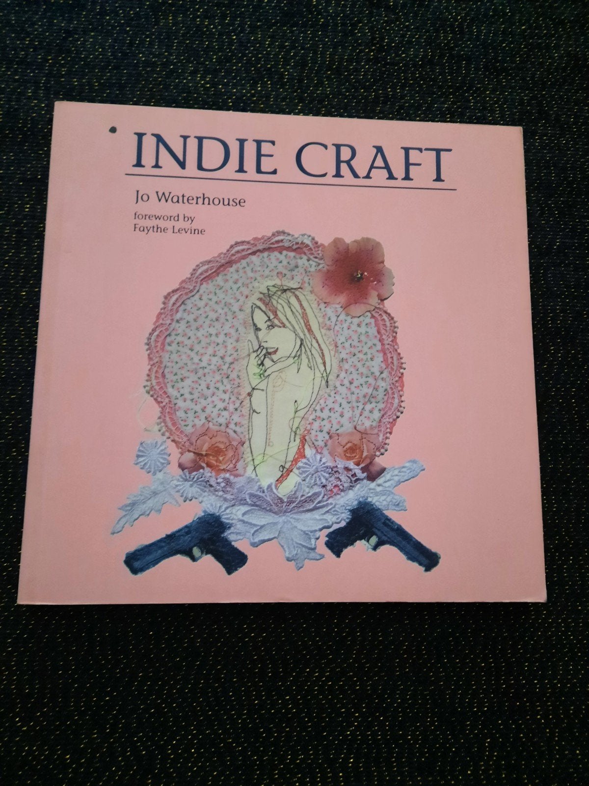 Indie Craft - Jo Waterhouse - Handwerkboek in nieuwstaat, Ophalen of Verzenden