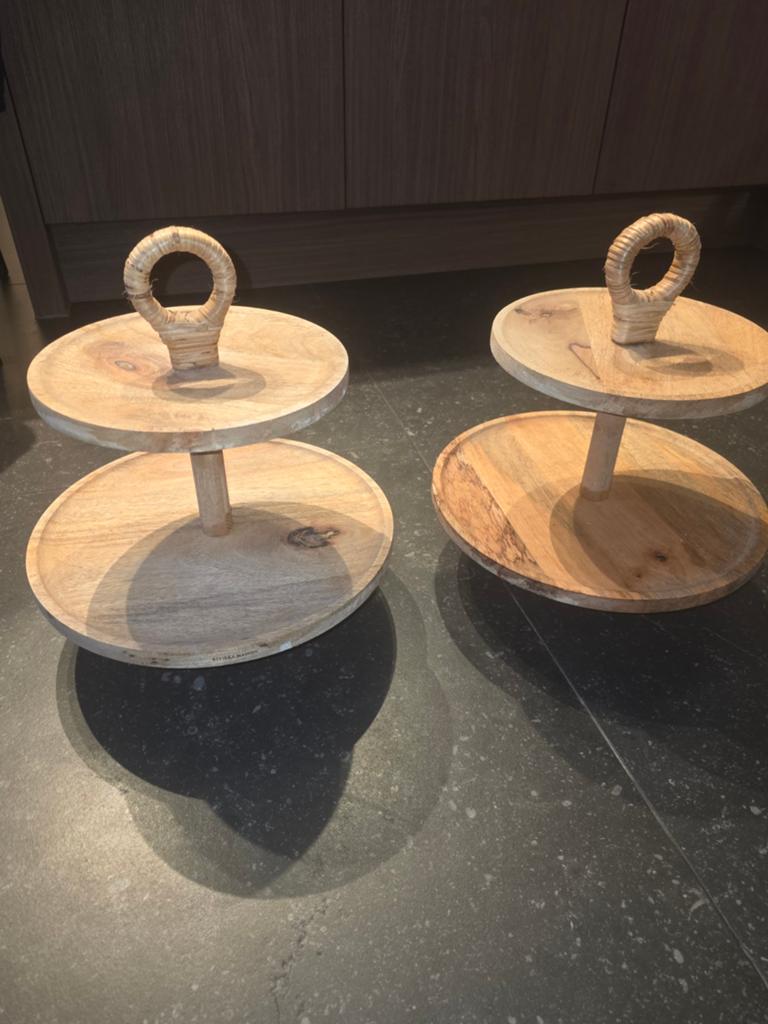 Etageres Rivièra Maison twee stuks hout boho Japandi stijl, Ophalen, Nieuw
