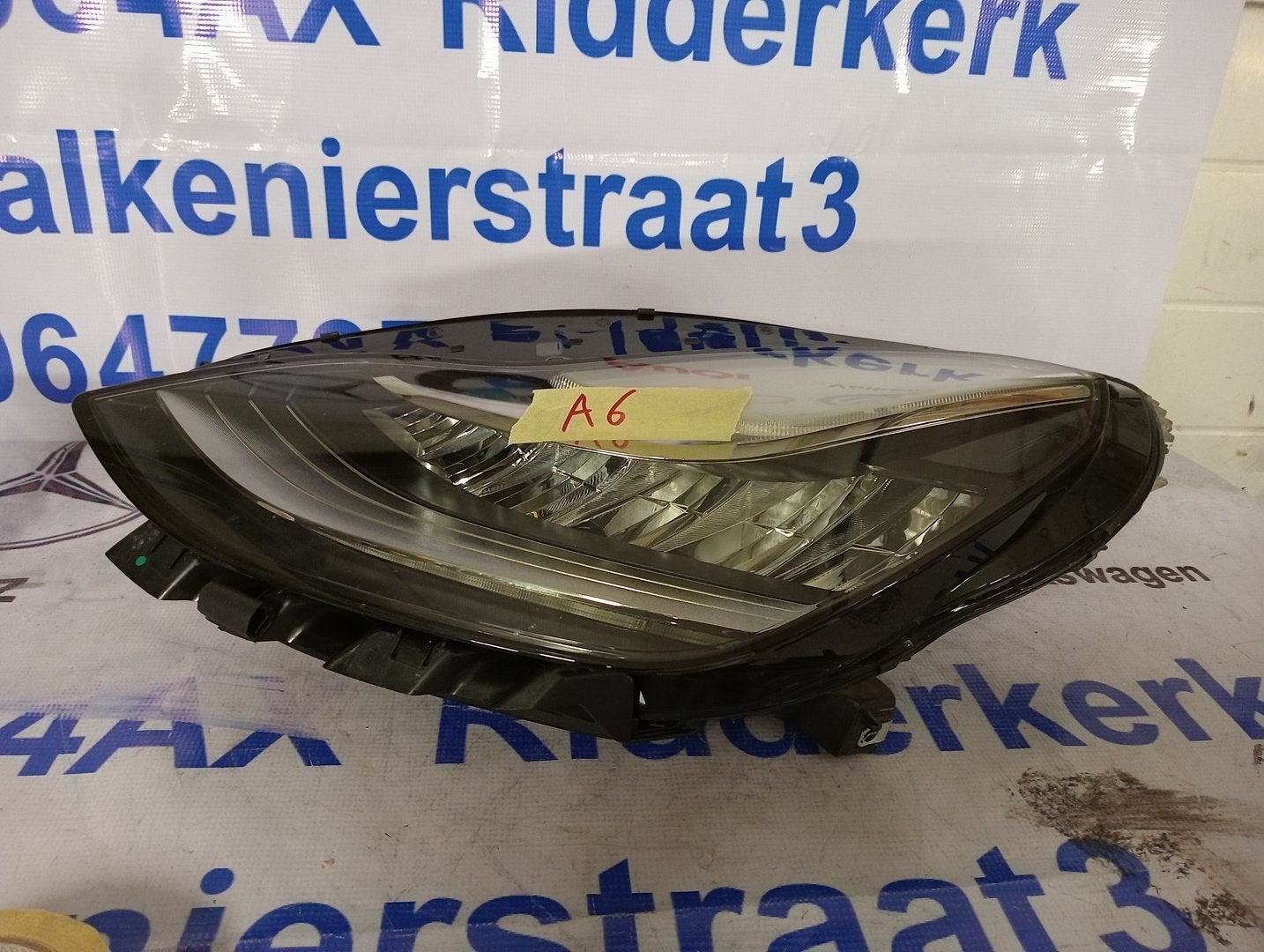 TESLA MODEL 3 Koplampen Rechts met artikelnummer 1077372-00, Gebruikt, -, Overige automerken, -