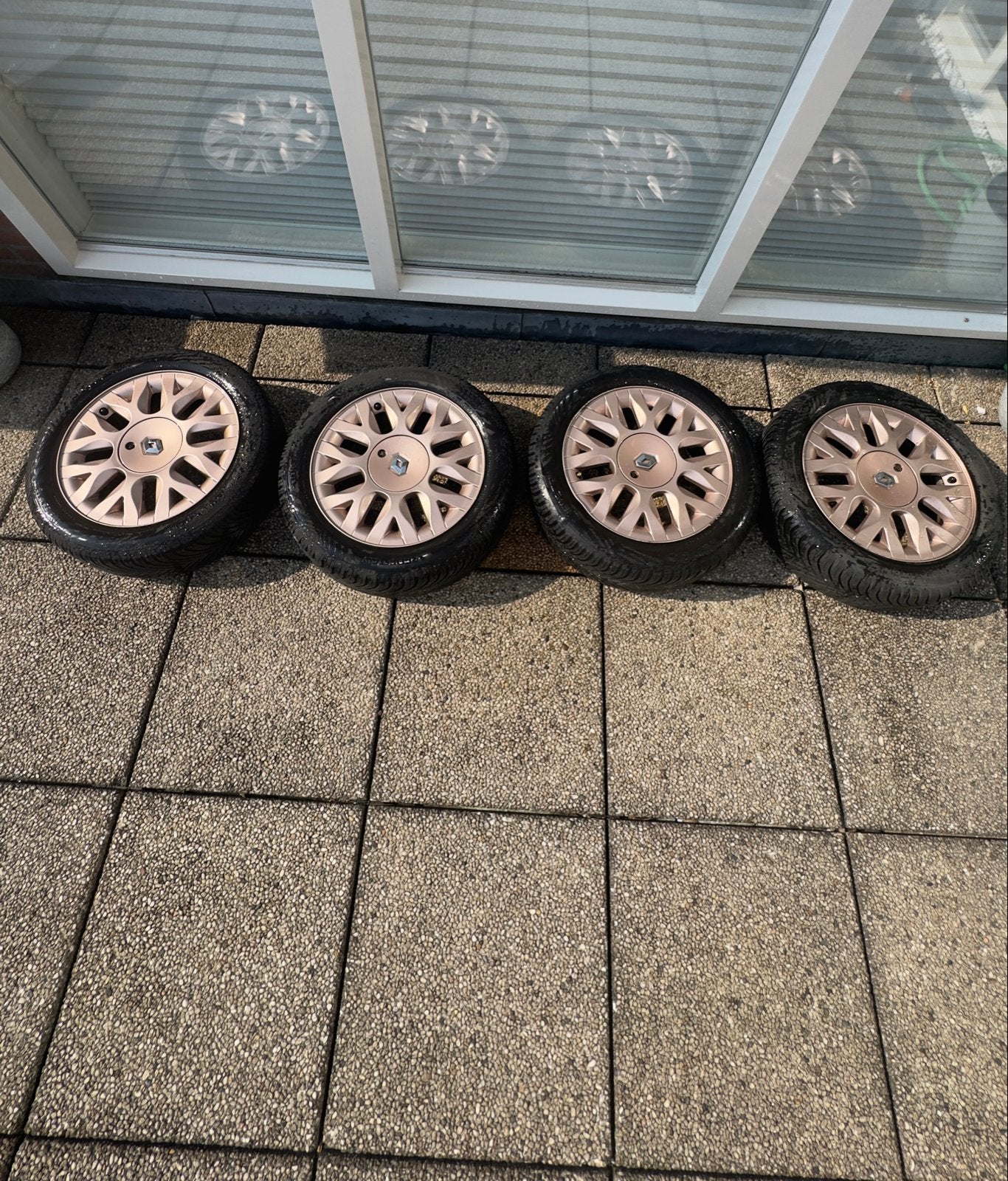 Vredestein All Season banden + velgen van Renault 185/55 R15, Ophalen, Gebruikt, 15 inch, Banden en Velgen