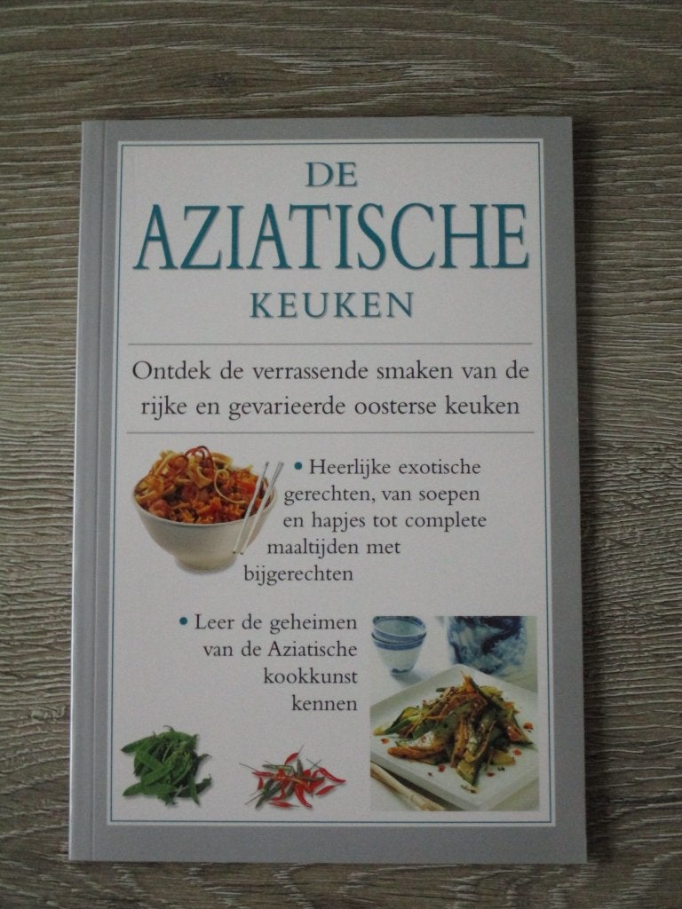 De aziatische keuken - Valerie Ferguson, Ophalen of Verzenden, Gelezen, Azië en Oosters