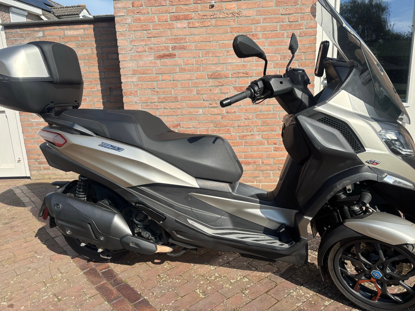 Piaggio MP3 530 HPE Advance Exclusive, Ophalen, Overige modellen, Maximaal 45 km/u, Zo goed als nieuw