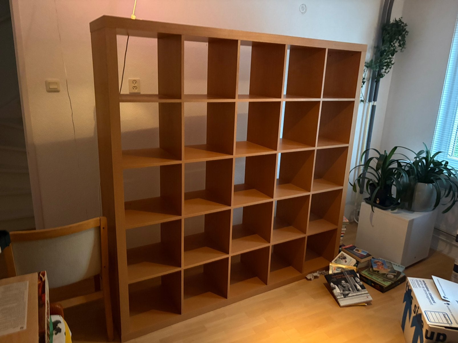 Kallax vakkenkast 5x5 bruin, Ophalen, Met plank(en), Gebruikt, 150 tot 200 cm