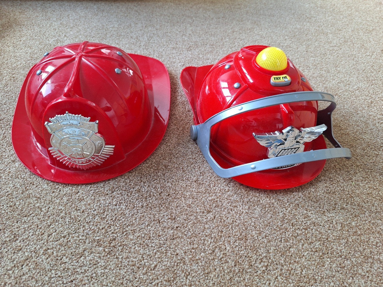 Brandweerhelm 2x, Ophalen, Gebruikt, Jongen of Meisje