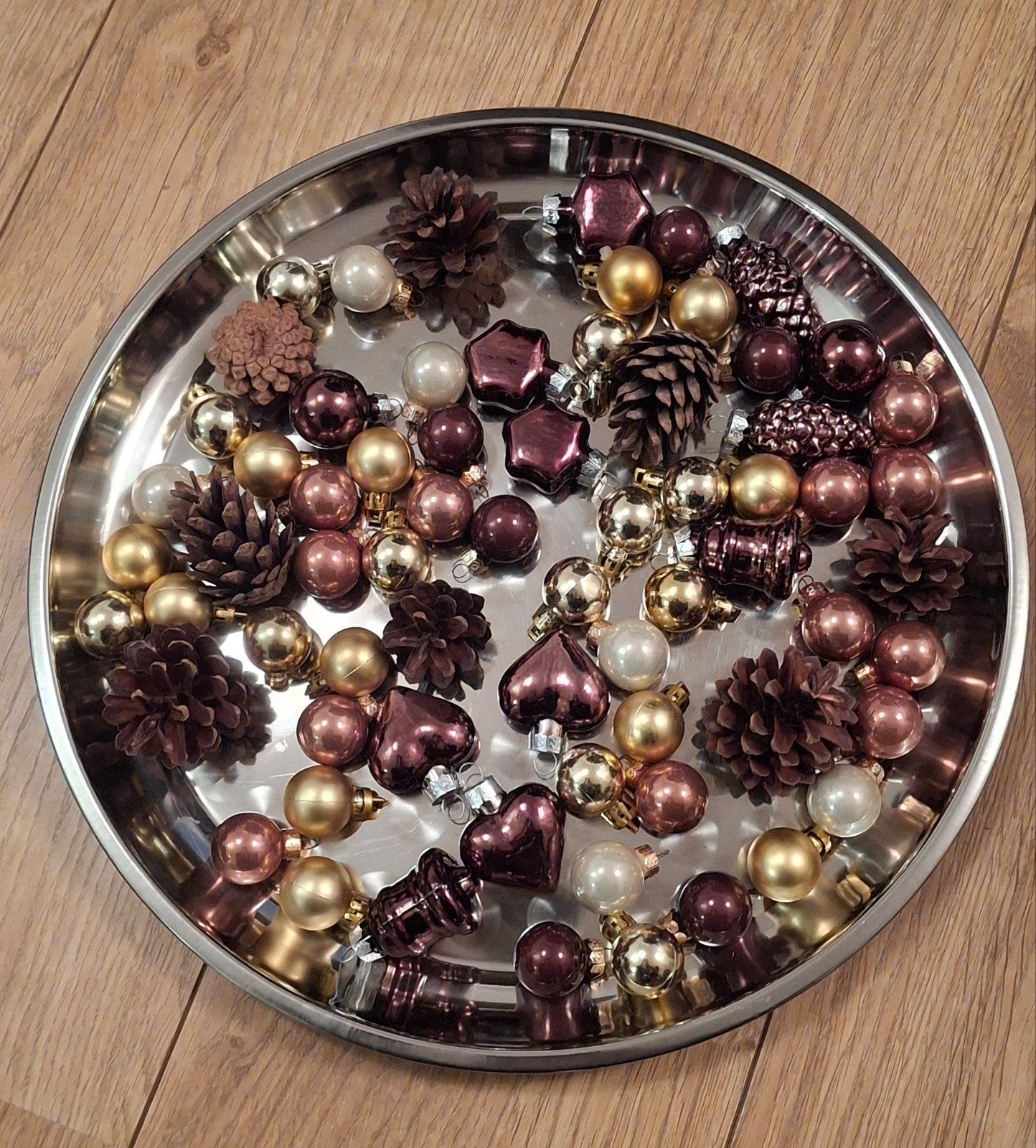 Diversen kerstballen op schaal, Diversen, Ophalen of Verzenden, Zo goed als nieuw