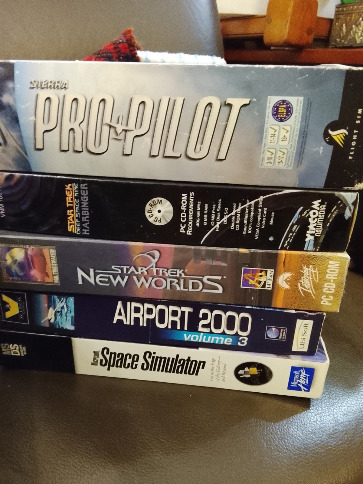 PC CD-ROM Spellen Bundel: Flight Sim & Star Trek, Gebruikt, Vanaf 18 jaar, 1 speler, Ophalen of Verzenden