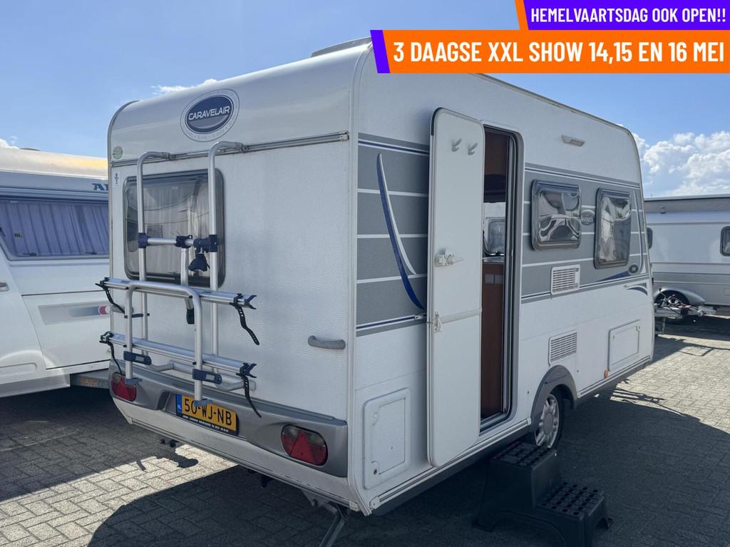 CARAVELAIR Antares Luxe 390 LICHTGEWICHT + VASTBED+ VOORTENT, Bedrijf, 750 - 1000 kg, 5 tot 6 meter, Caravelair