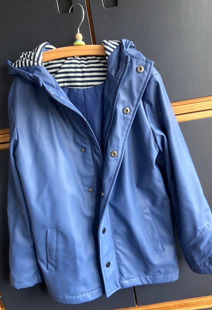 Regenjas Hema als nieuw 134-140 blauw, Kinderen en Baby's, Ophalen of Verzenden, Zo goed als nieuw, Jongen of Meisje, Jas
