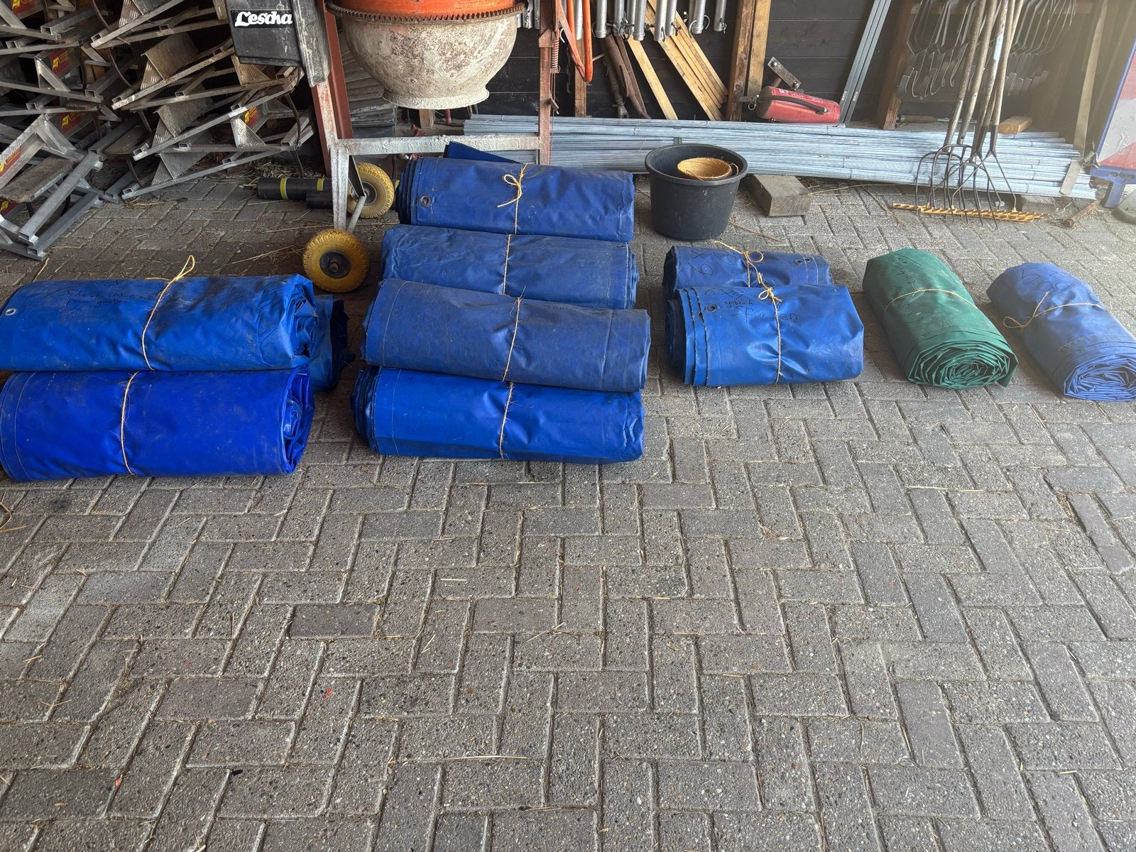Diverse zeilen en dekzeilen - Blauw en groen, Ophalen, Gebruikt, 15 m² of meer, Zeil