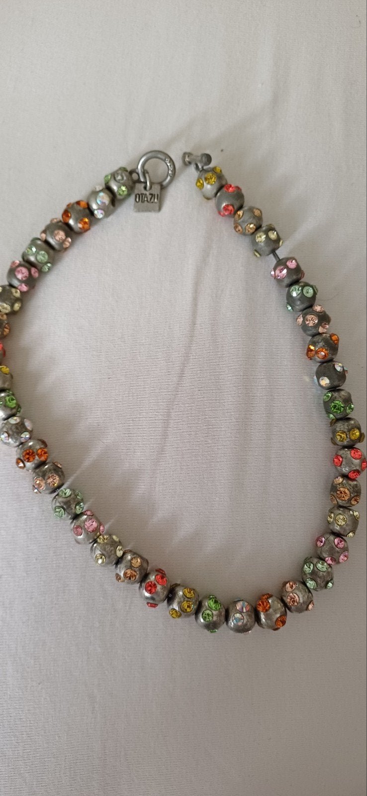 Otazu ketting met gekleurde kristallen, Met kristal, Overige materialen, Gebruikt, Overige kleuren