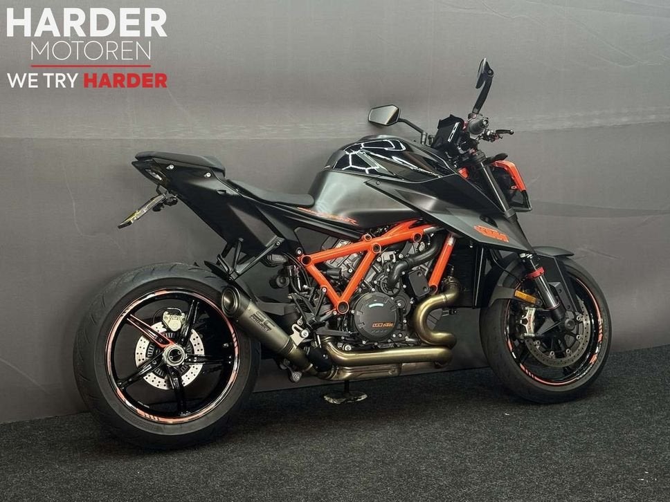 KTM 1290 SUPER DUKE R | TOPSTAAT | TECH & TRACK PACK, 2 cilinders, KTM, Motorrijbewijs A, Bedrijf