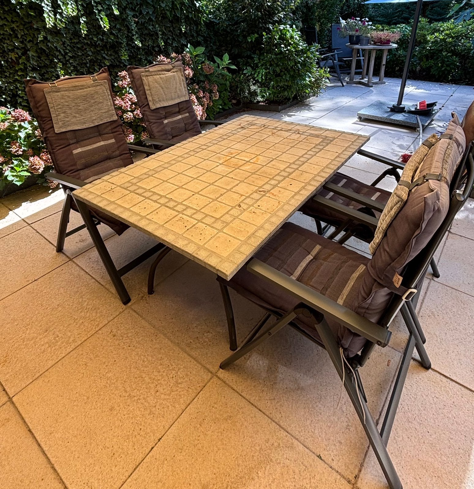 Tuintafel grijs (zonder stoelen en kussens), Tuin en Terras, Ophalen, Gebruikt, Rechthoekig