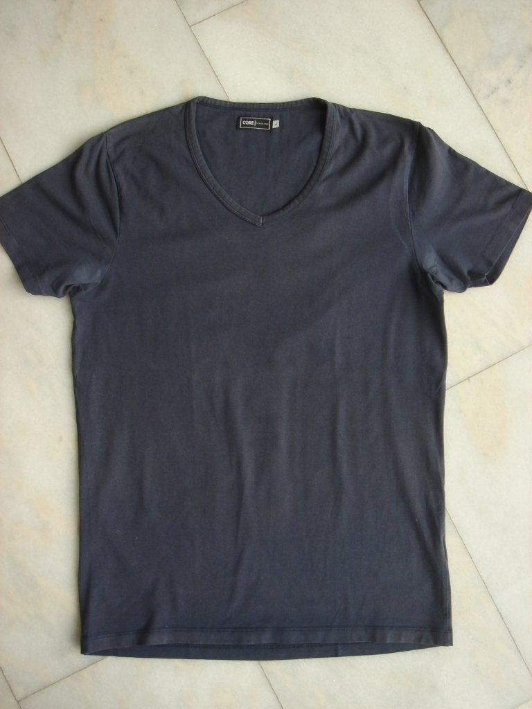 Donker Blauw Effen t-shirt Maat l, Maat 52/54 (L), Blauw, Ophalen of Verzenden, Gedragen