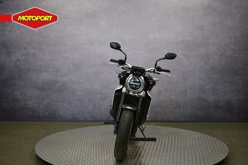 Honda CB 1000 R (bj 2019), Info@motoportwormerveer.nl, Honda Motor Europe, Bedrijf, Crystal Bldng B-Unit B11.2 Rivium Blv200
2909 LK  Capelle aan den IJsel, NL