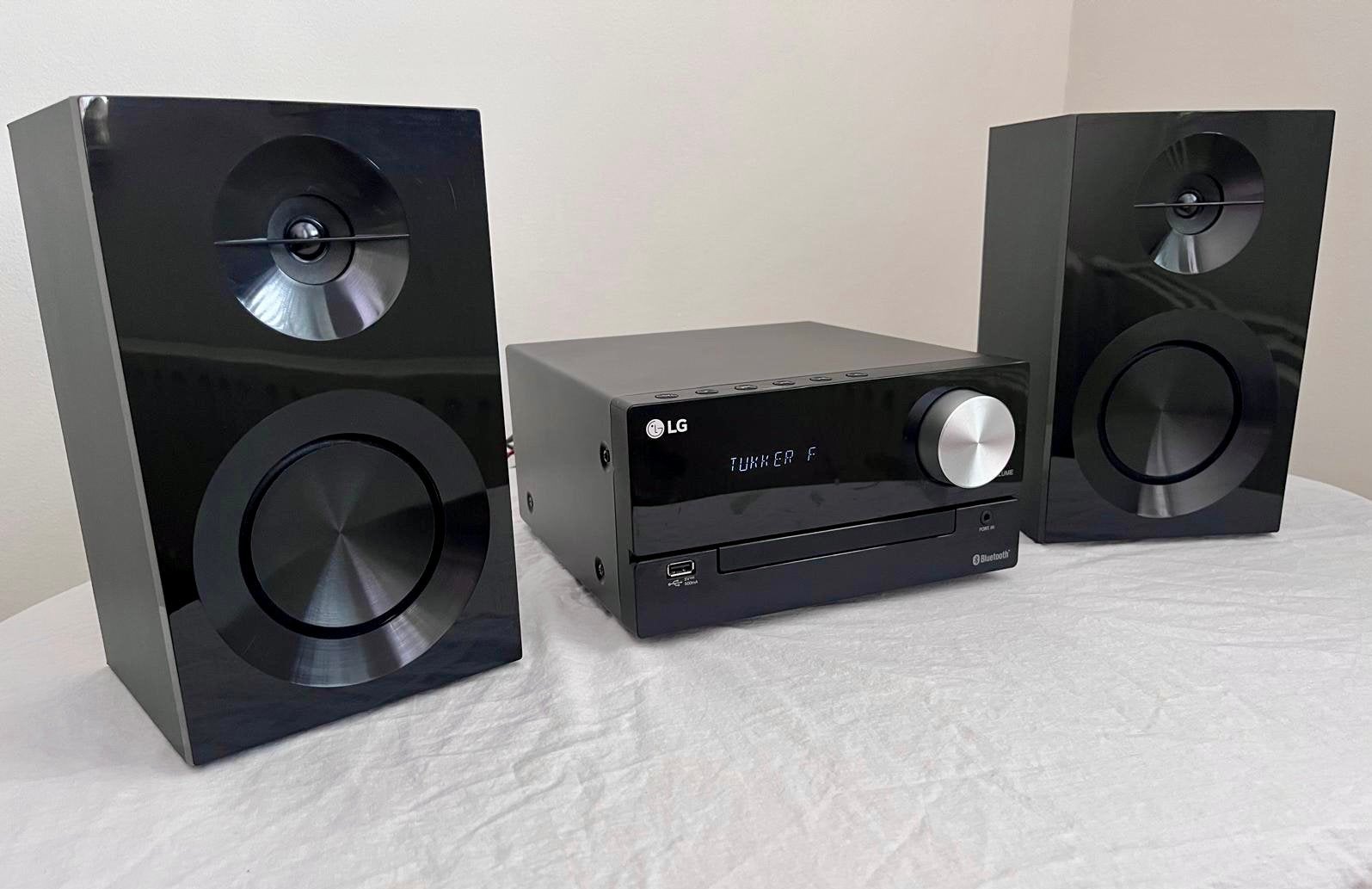 LG CM2460DAB - DAB+ - FM - Bluetooth - CD - USB, Ophalen, Zo goed als nieuw, Cd-speler, Overige merken